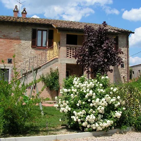 Apartment Belvilla By Oyo Casale Dei Girasoli *