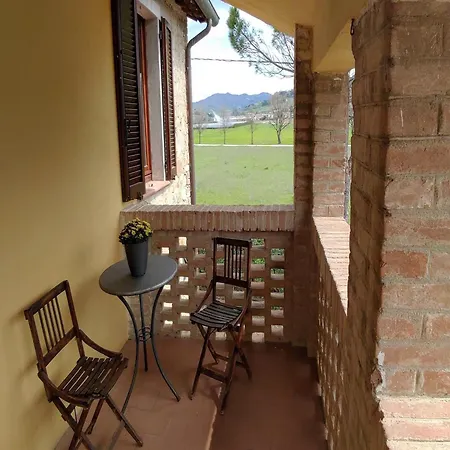Appartement For Families In Umbrian Ramazzano - Le Pulci