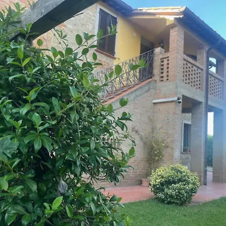 For Families In Umbrian Ramazzano - Le Pulci