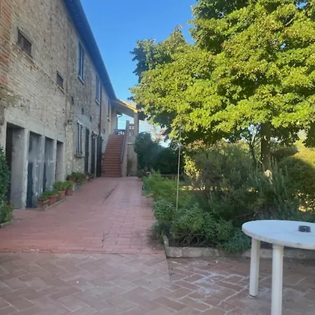 For Families In Umbrian Ramazzano - Le Pulci